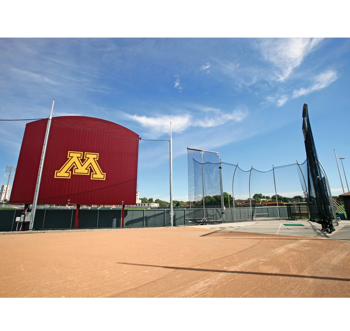Gill NCAA hammer and discus cage